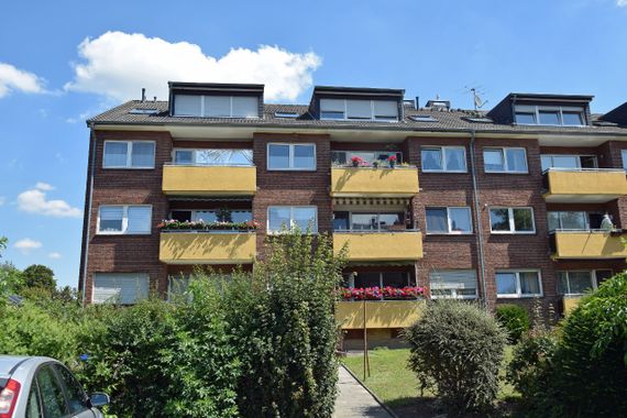 Gepflegte Dachgeschosswohnung in ruhiger, zentrumsnaher Lage von 41334 Nettetal-Lobberich